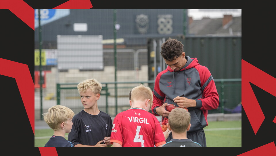 Players visit Holiday Club