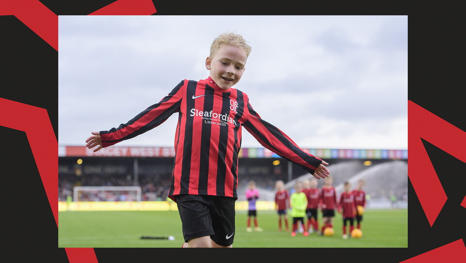 Cranwell Junior FC Under-9s enjoyed the matchday experience against Stockport County
