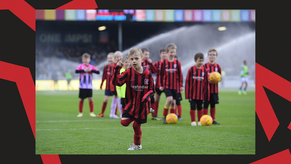Cranwell Junior FC Under-9s enjoyed the matchday experience against Stockport County