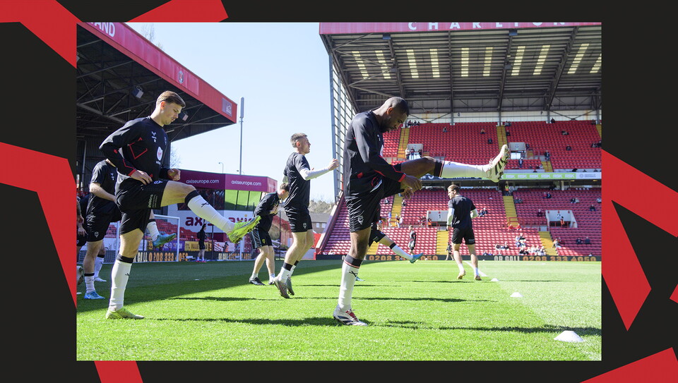 Action from Charlton Athletic v Lincoln City