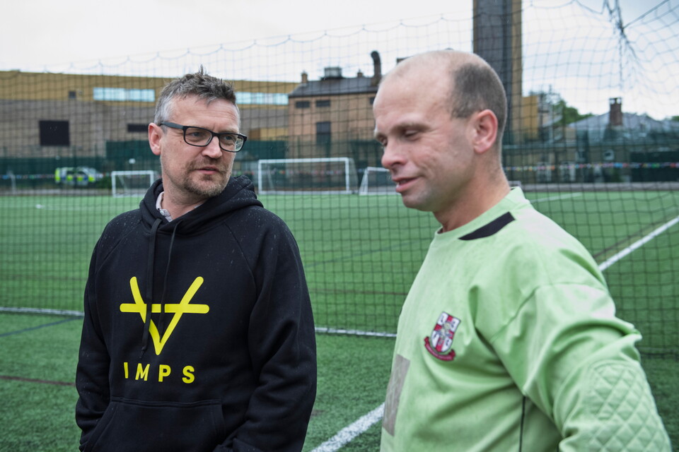 Michael Skubala, head coach of Lincoln City visited the community football session, organised by Lincoln City Foundation, on the 3G at the club’s LNER Stadium