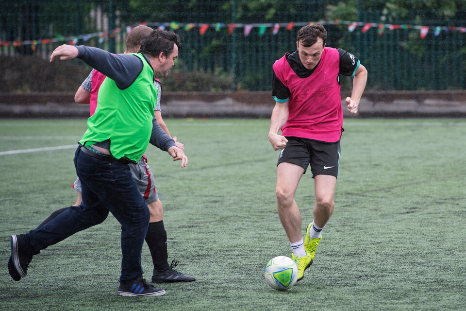 Michael Skubala, head coach of Lincoln City visited the community football session, organised by Lincoln City Foundation, on the 3G at the club’s LNER Stadium