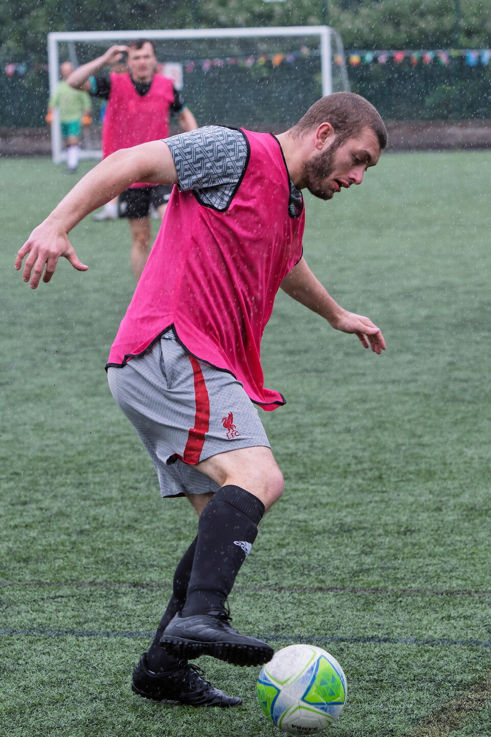 Michael Skubala, head coach of Lincoln City visited the community football session, organised by Lincoln City Foundation, on the 3G at the club’s LNER Stadium