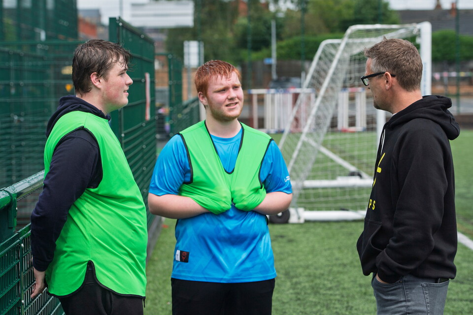 Michael Skubala, head coach of Lincoln City visited the community football session, organised by Lincoln City Foundation, on the 3G at the club’s LNER Stadium