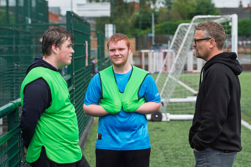 Michael Skubala, head coach of Lincoln City visited the community football session, organised by Lincoln City Foundation, on the 3G at the club’s LNER Stadium
