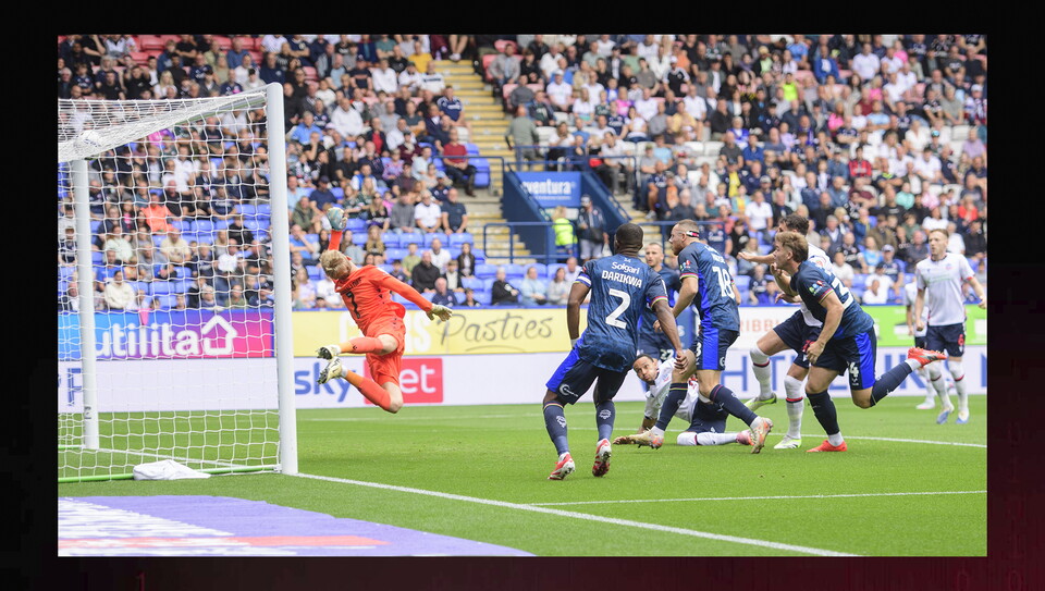 A match action photo from City's 1-1 away draw at Bolton Wanderers.