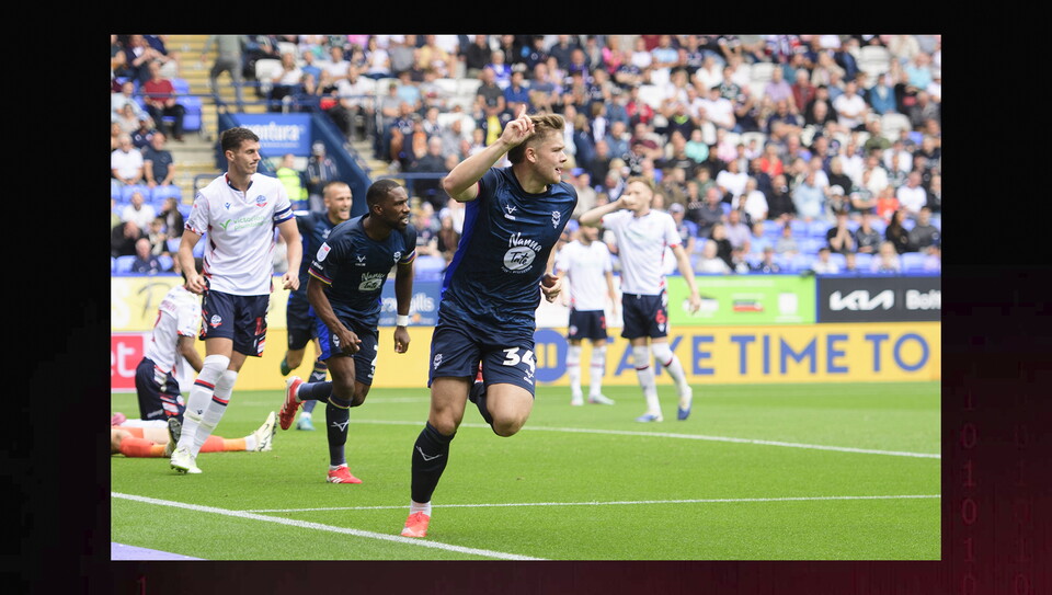 A match action photo from City's 1-1 away draw at Bolton Wanderers.