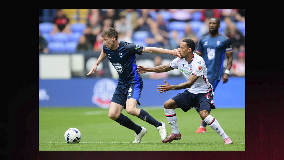 A match action photo from City's 1-1 away draw at Bolton Wanderers.