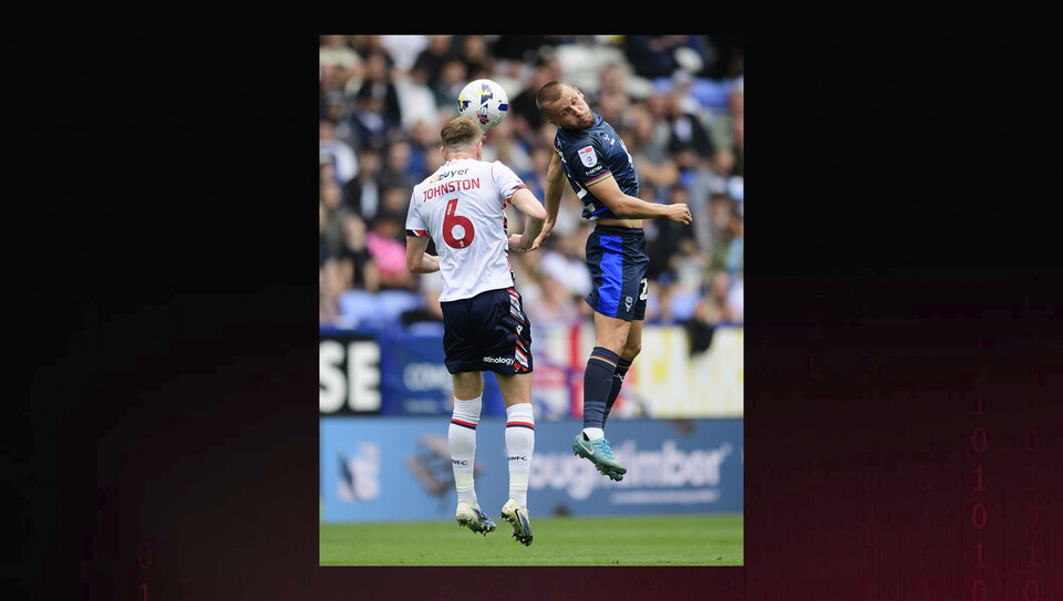 A match action photo from City's 1-1 away draw at Bolton Wanderers.