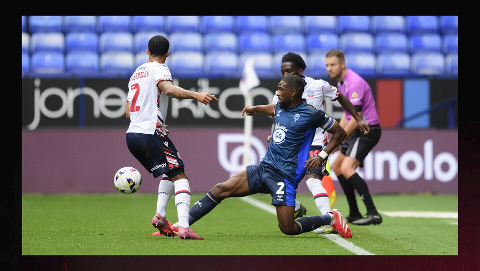 A match action photo from City's 1-1 away draw at Bolton Wanderers.
