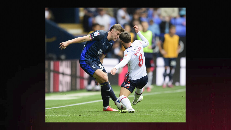 A match action photo from City's 1-1 away draw at Bolton Wanderers.