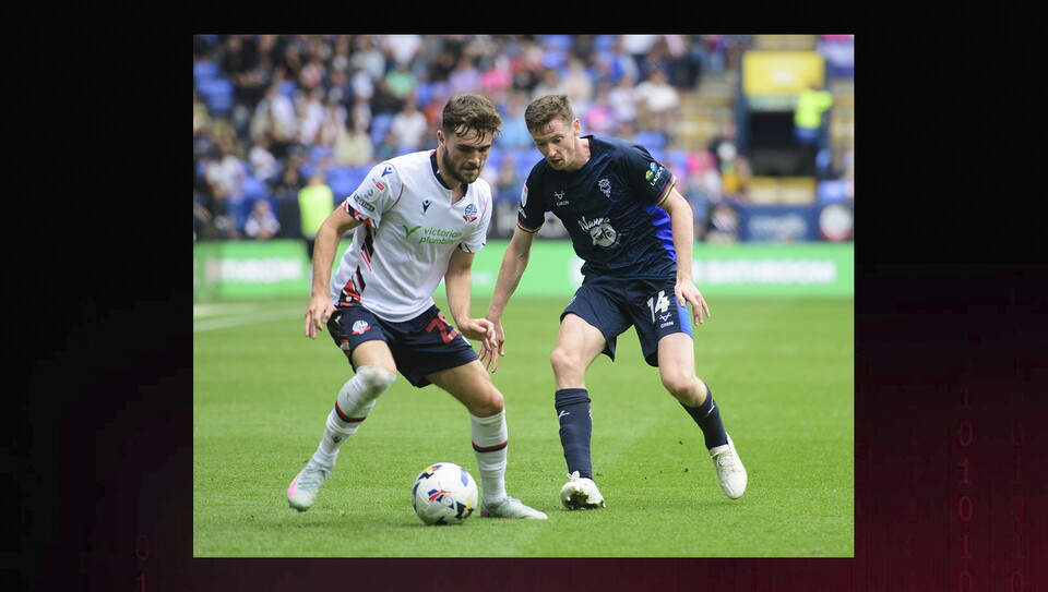 A match action photo from City's 1-1 away draw at Bolton Wanderers.