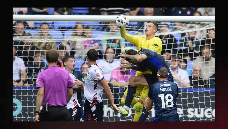 A match action photo from City's 1-1 away draw at Bolton Wanderers.