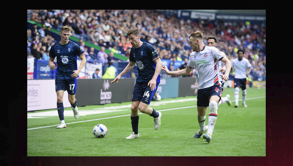 A match action photo from City's 1-1 away draw at Bolton Wanderers.