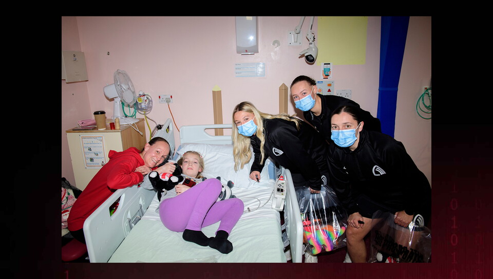 Lincoln City and Lincoln Women players visit to Lincoln County Hospital ahead of Christmas 2025.