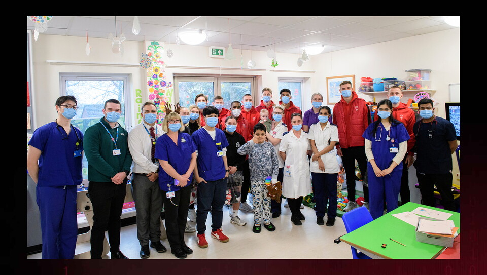 Lincoln City and Lincoln Women players visit to Lincoln County Hospital ahead of Christmas 2025.