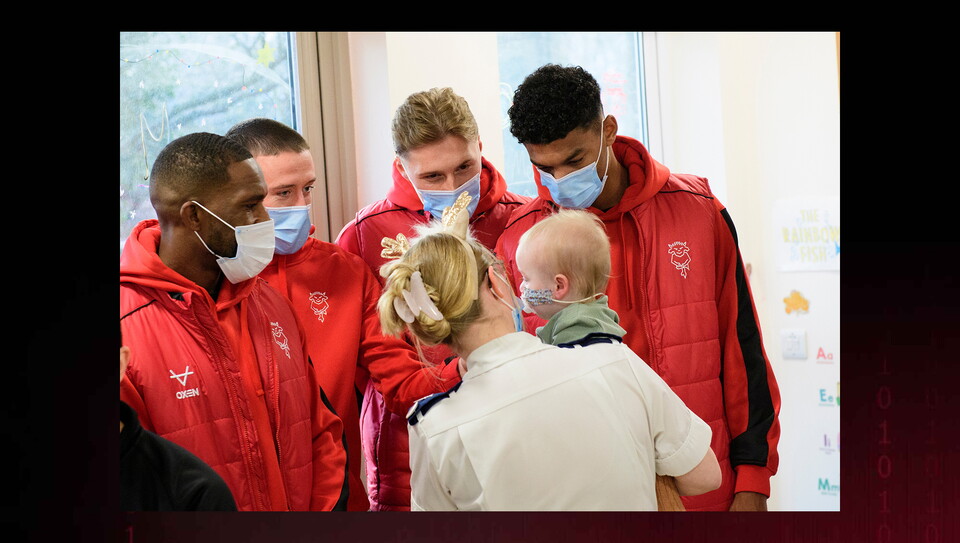 Lincoln City and Lincoln Women players visit to Lincoln County Hospital ahead of Christmas 2025.
