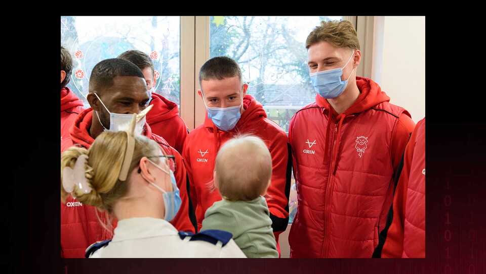 Lincoln City and Lincoln Women players visit to Lincoln County Hospital ahead of Christmas 2025.