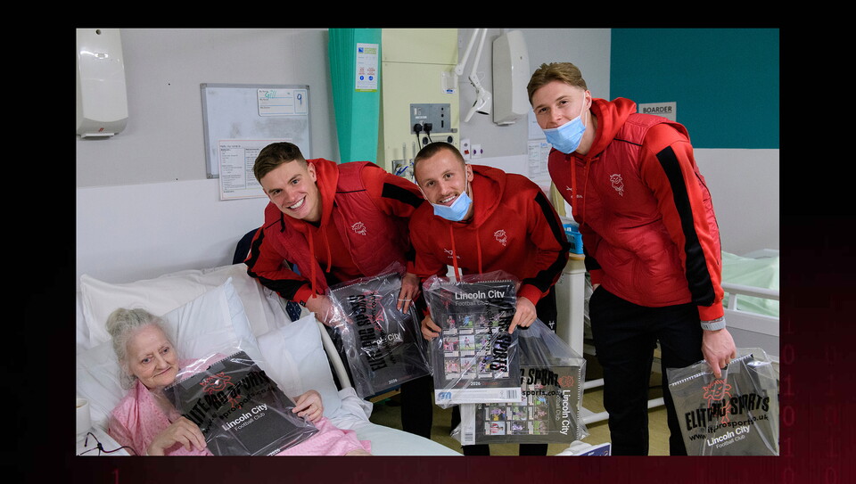 Lincoln City and Lincoln Women players visit to Lincoln County Hospital ahead of Christmas 2025.