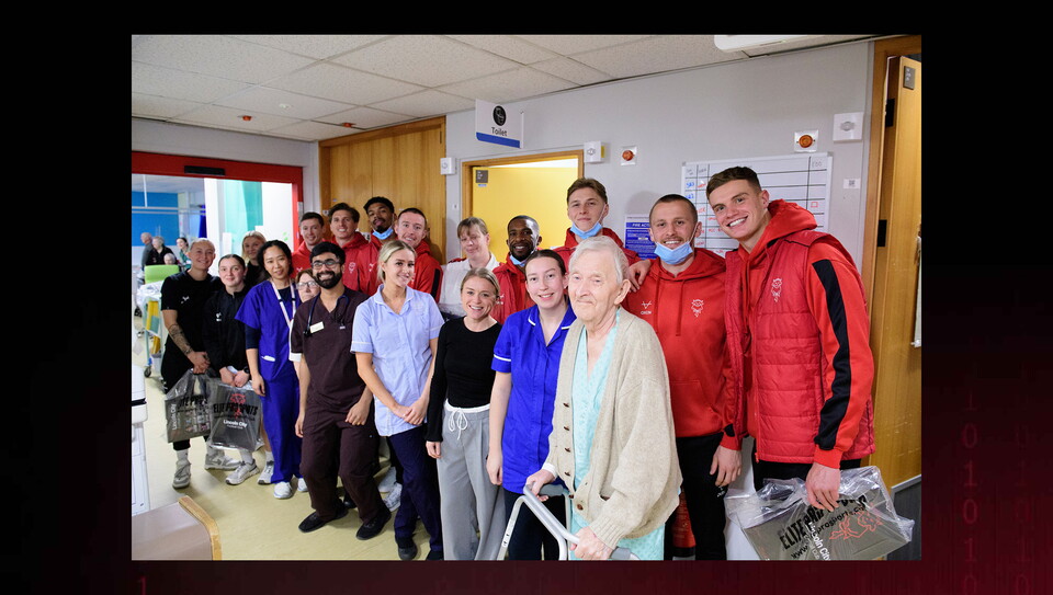Lincoln City and Lincoln Women players visit to Lincoln County Hospital ahead of Christmas 2025.