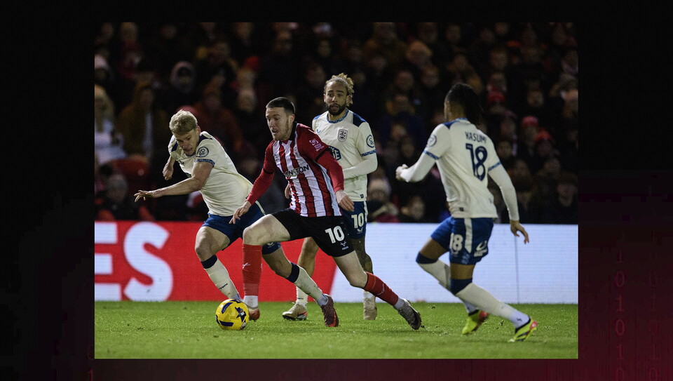A match action image from City’s 1-1 home draw against Huddersfield Town.