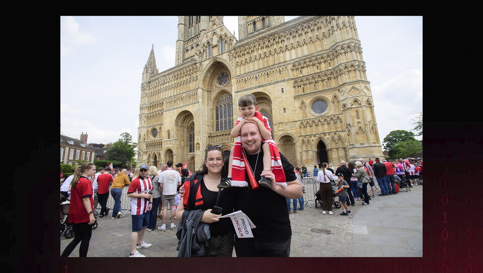 Lincoln City open top bus parade