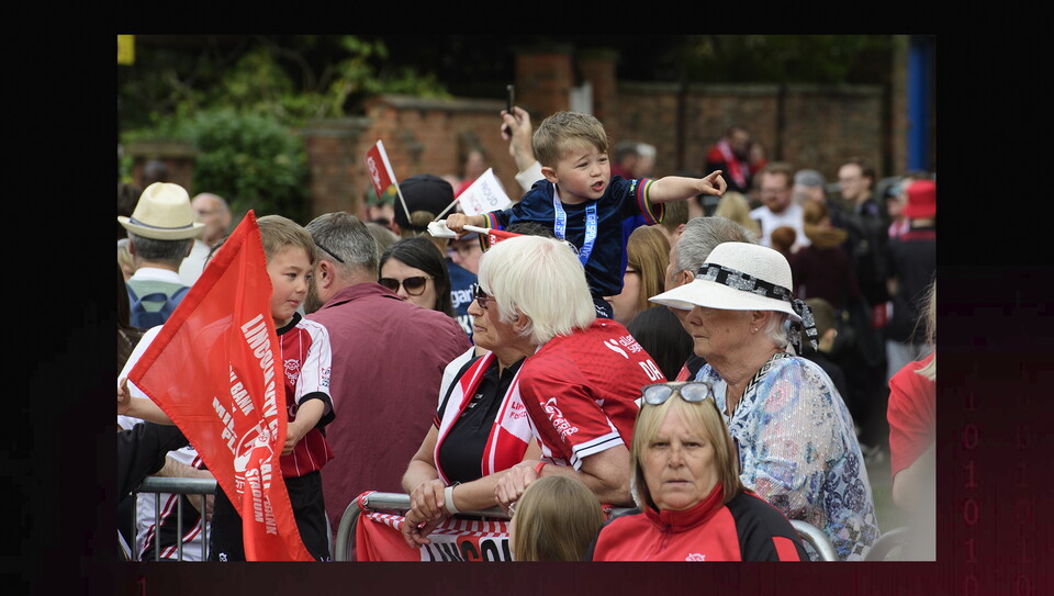 Lincoln City open top bus parade