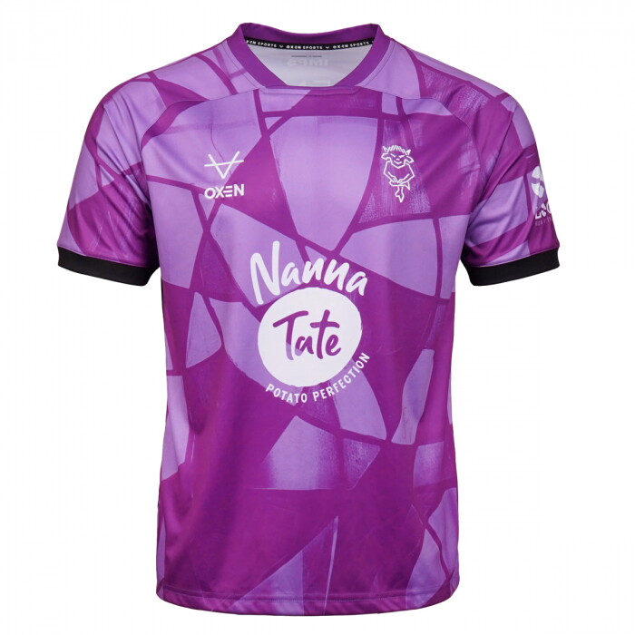The Lincoln City 26/27 away goalkeeper shirt