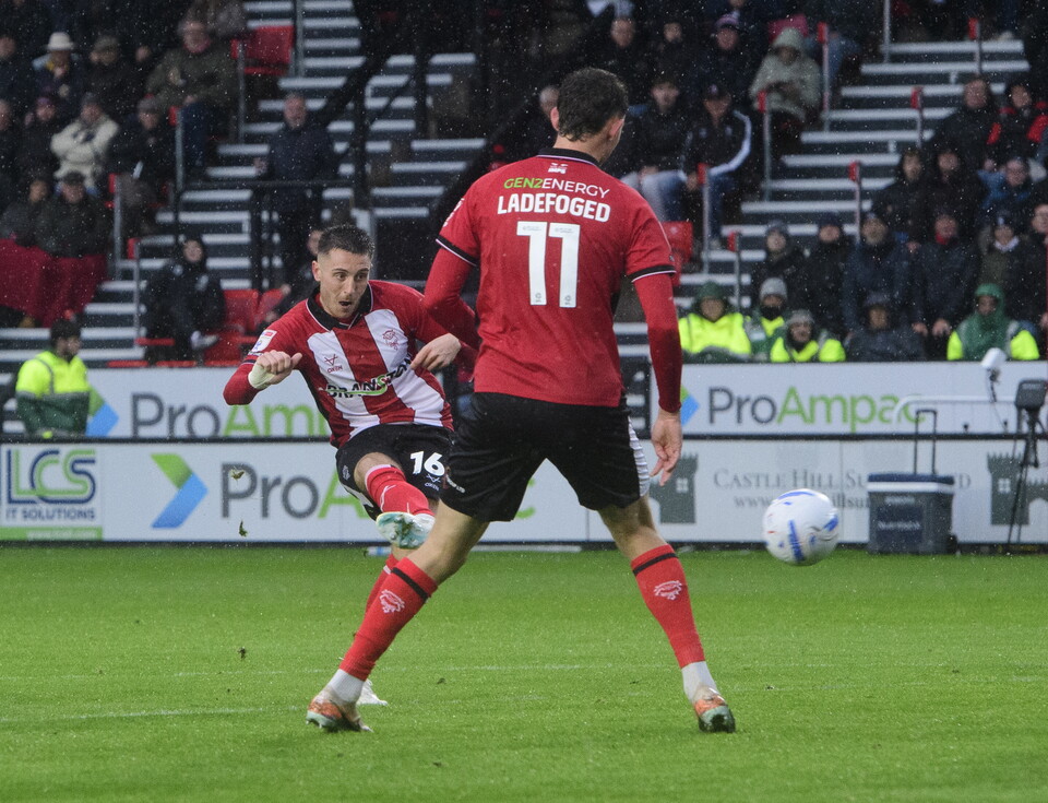 Dom Jefferies scores his goal