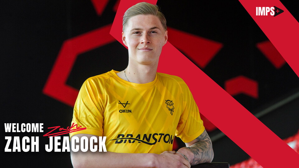 Zach Jeacock signs