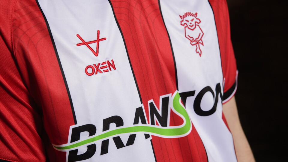 A close up of the Lincoln City kit