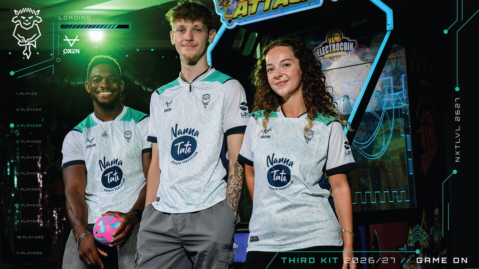 Third kit promo