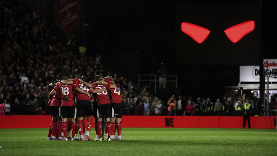 The Imps gather for a pre-match huddle ahead of the game against West Ham