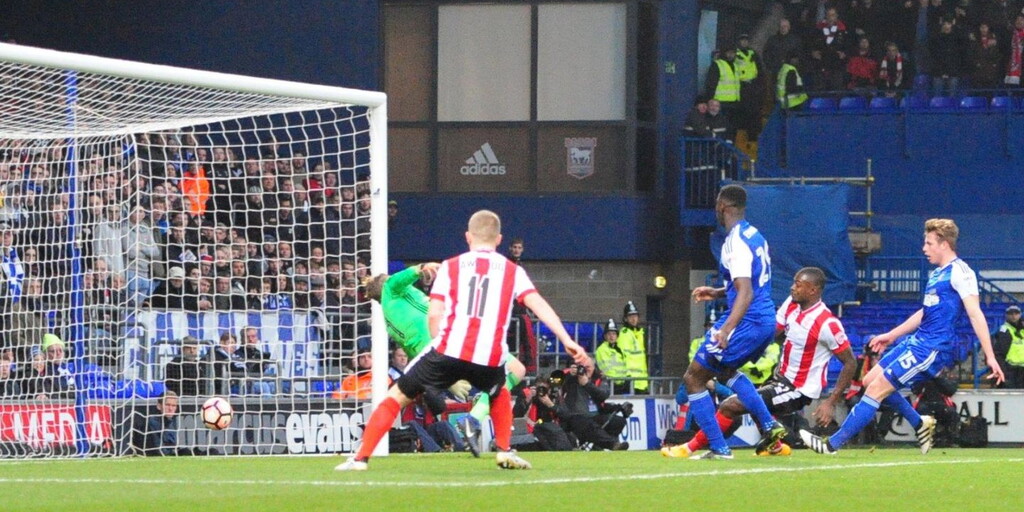 FT: Ipswich 2 Imps 2 | Lincoln City Football Club